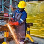 Se requiere soldadores para construcción de carrocerías