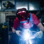 Se busca soldadores para reparaciones de contenedores de carga