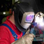 Se requiere soldador de aluminio y metales livianos