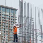 Busco soldador para refuerzo de columnas metálicas en edificio en etapa final