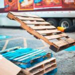 Se busca chofer para transportar pallets y cajas